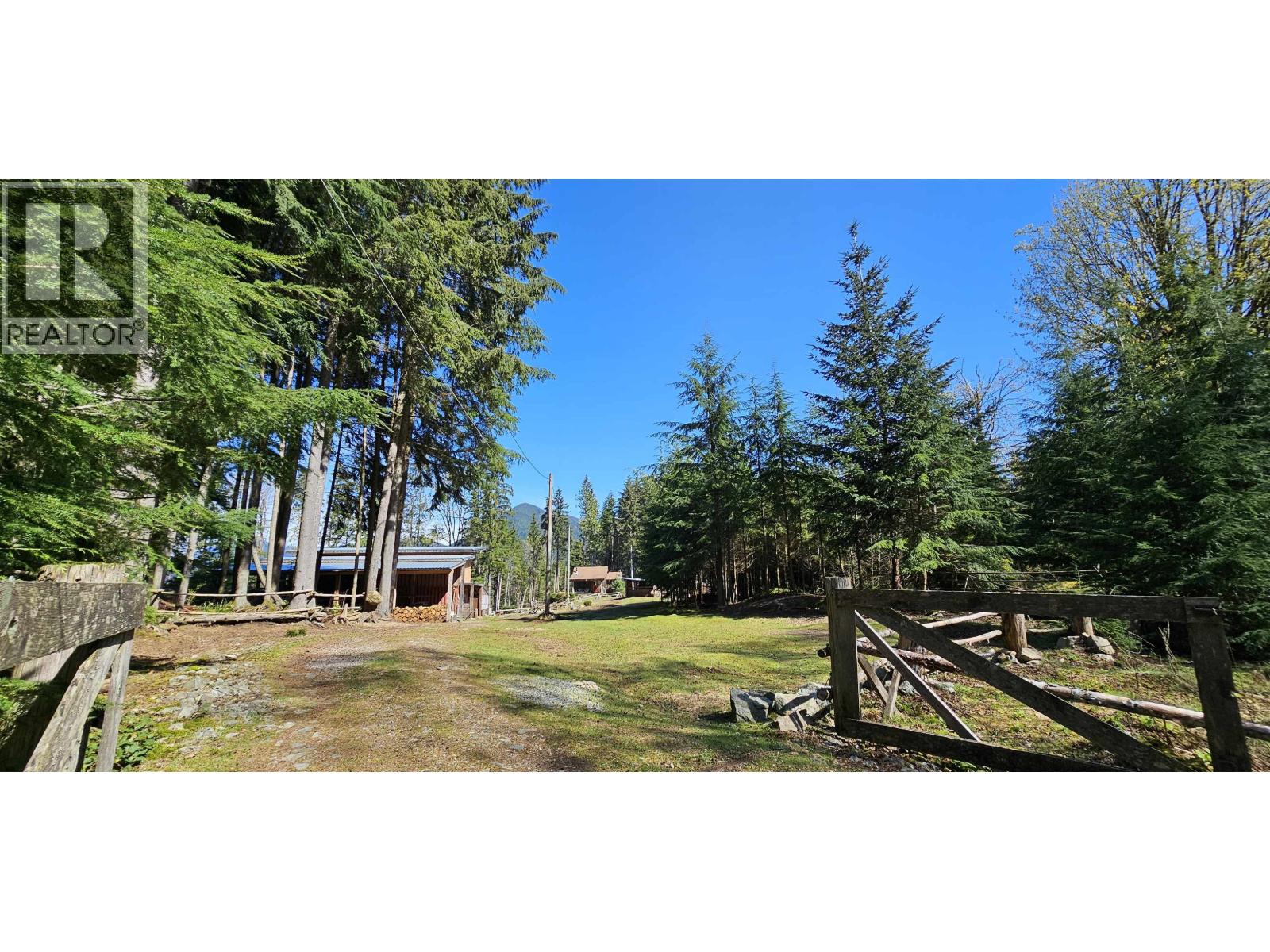 2236 MOUNTAIN ROAD, Gambier Island