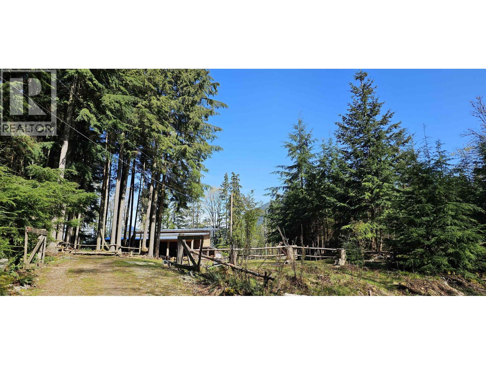 2236 MOUNTAIN ROAD, Gambier Island