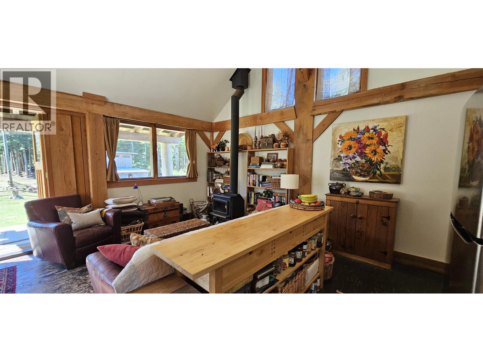 2236 MOUNTAIN ROAD, Gambier Island
