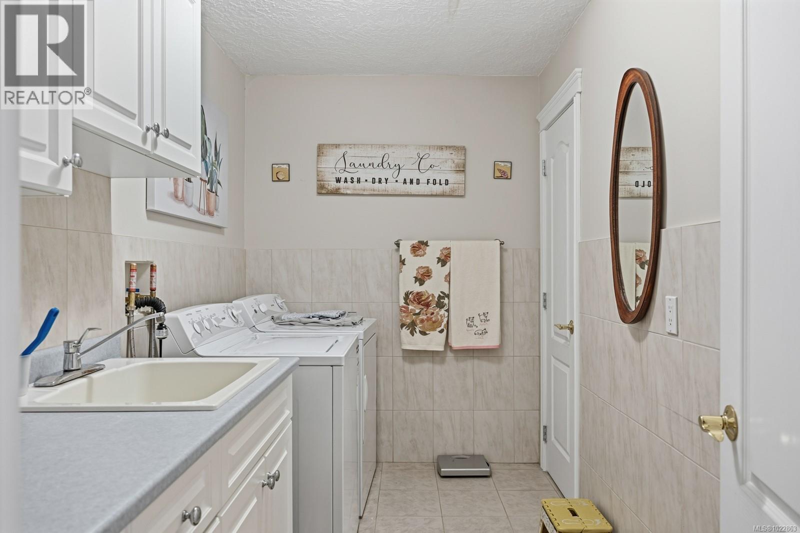 1781 Thurber Rd, Comox