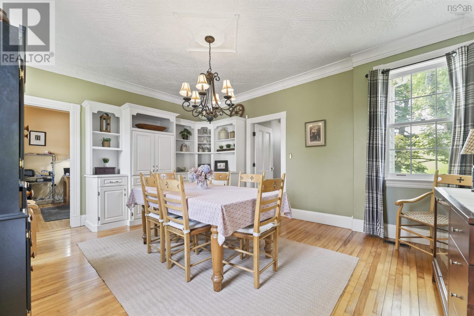 Property 12 of 48 of 2141 Highway 2