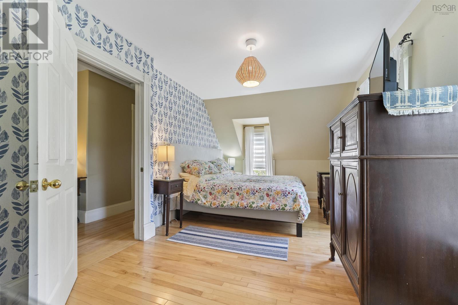 Property 27 of 48 of 2141 Highway 2