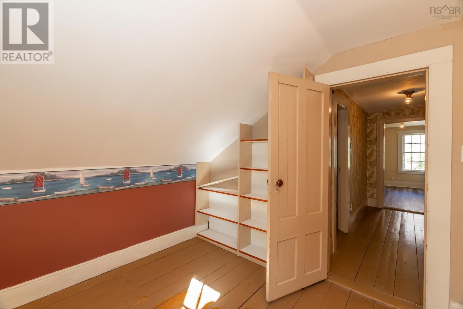 Property 25 of 46 of 1611 Granville Road