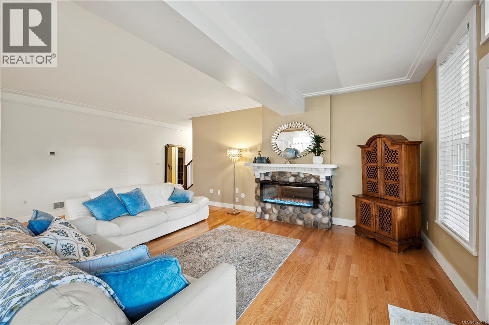  4937 Eagle View Lane, Saanich