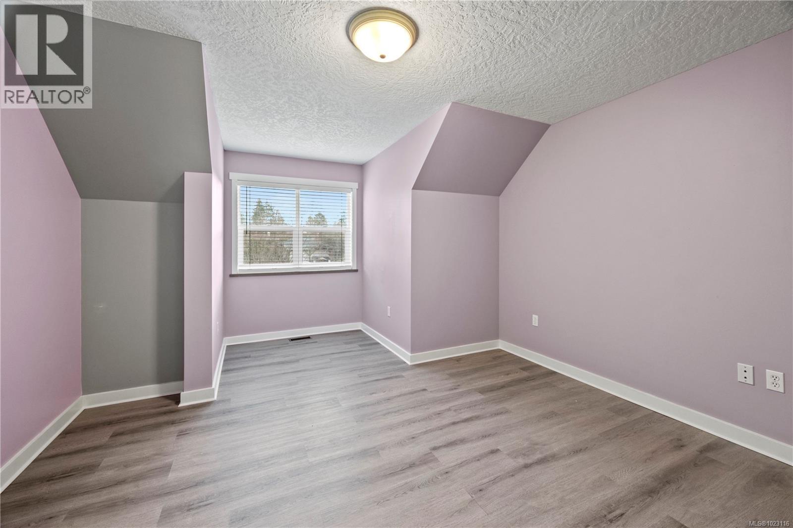  4937 Eagle View Lane, Saanich