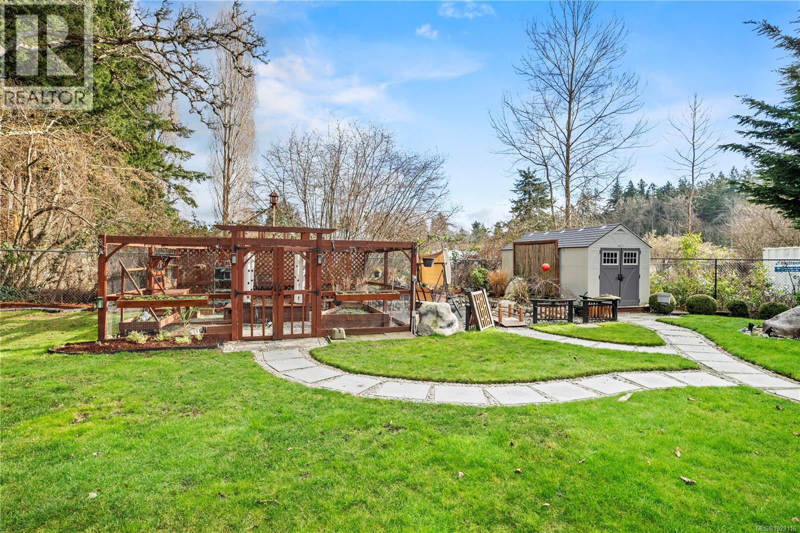 4937 Eagle View Lane, Saanich