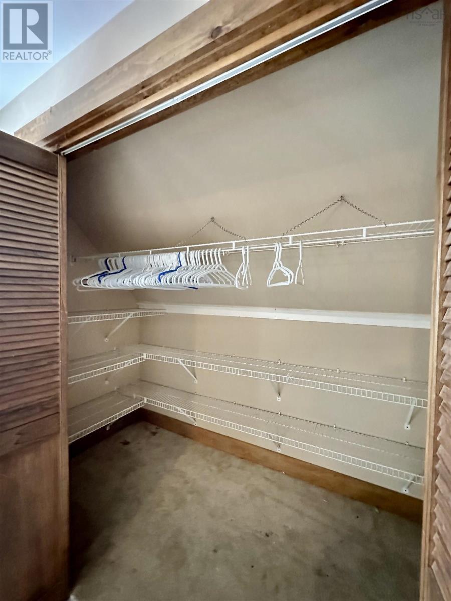 Property 20 of 27 of 6928 Highway 3