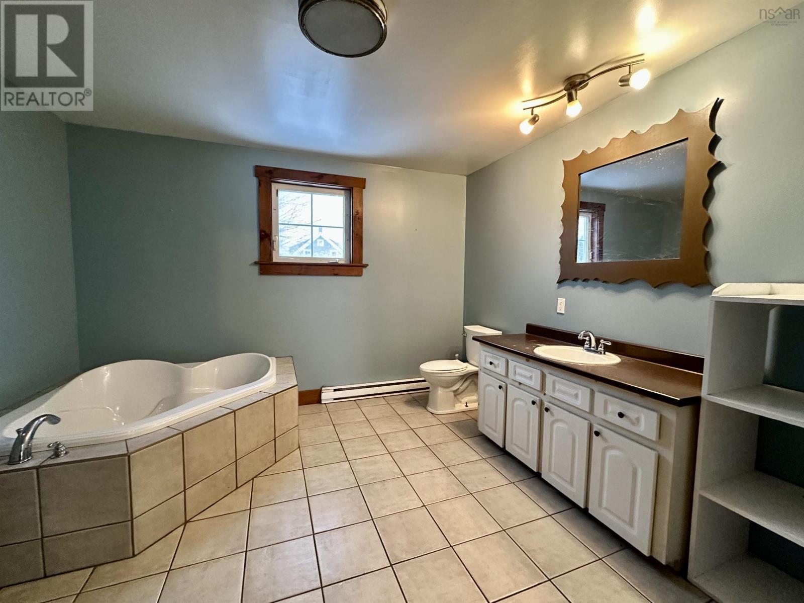 Property 6 of 27 of 6928 Highway 3