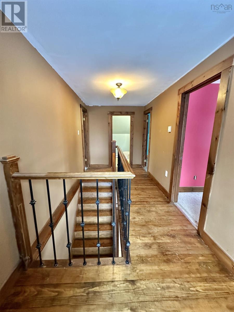 Property 14 of 27 of 6928 Highway 3