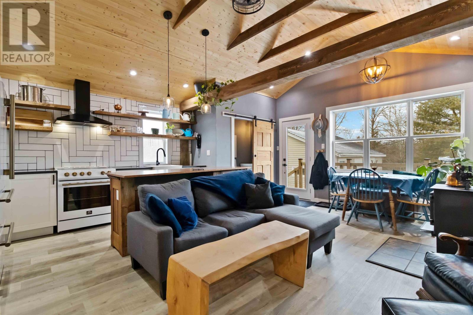 Property 21 of 46 of 26 Beaver Bank Cross Road