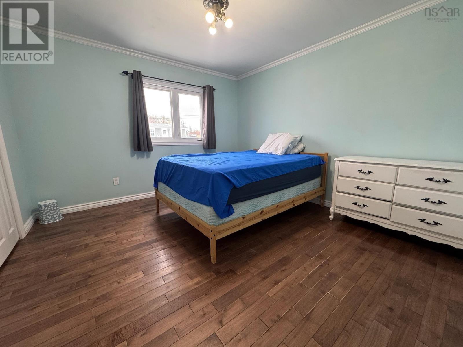 Property 21 of 24 of 36 Veterans Memorial Court