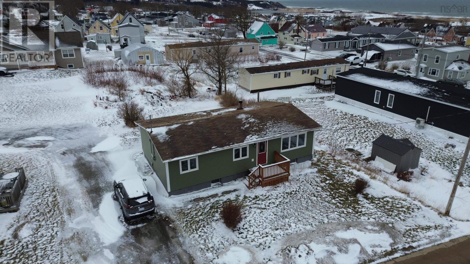 Property 7 of 24 of 36 Veterans Memorial Court