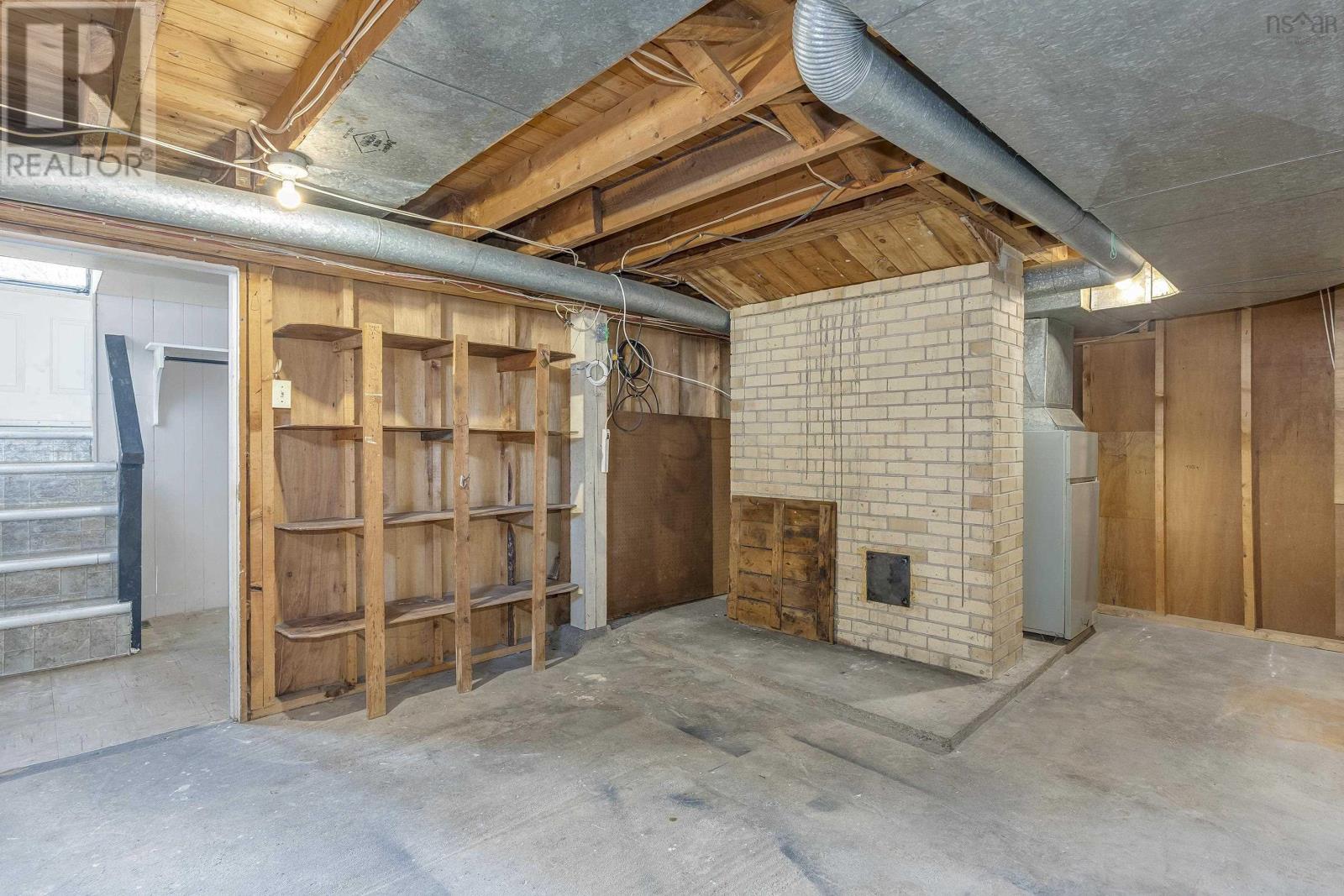 Property 22 of 29 of 516 Windsor Street