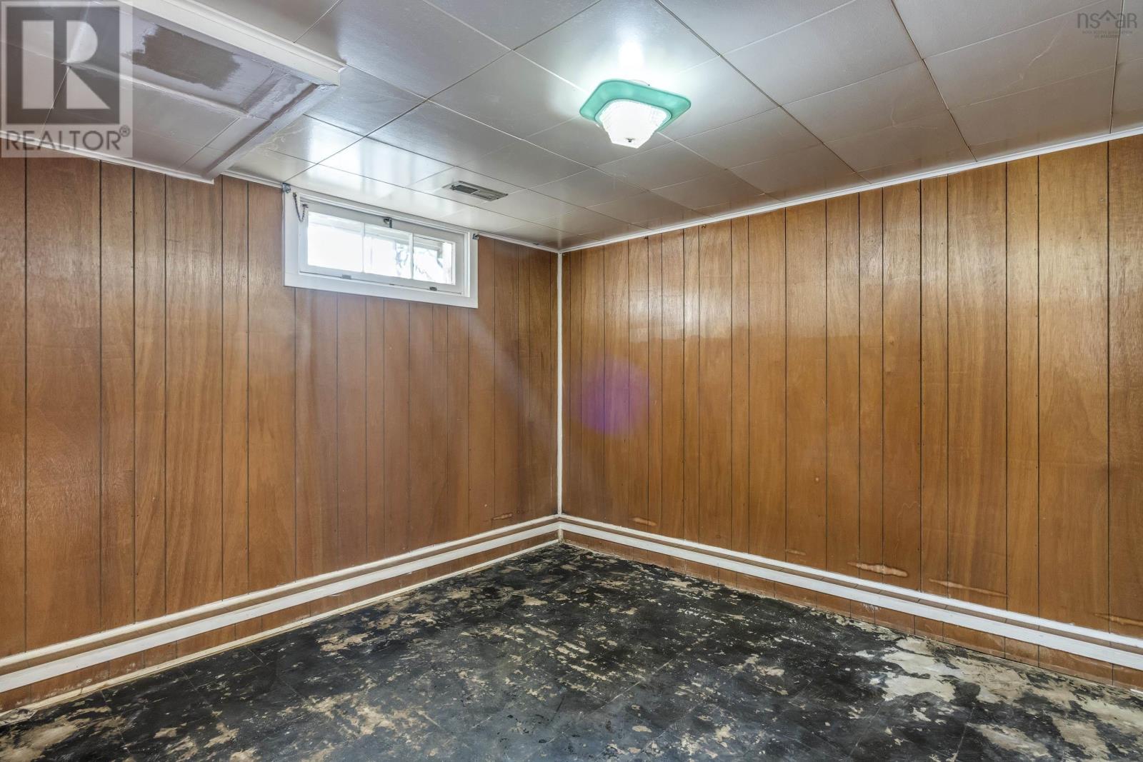 Property 25 of 29 of 516 Windsor Street