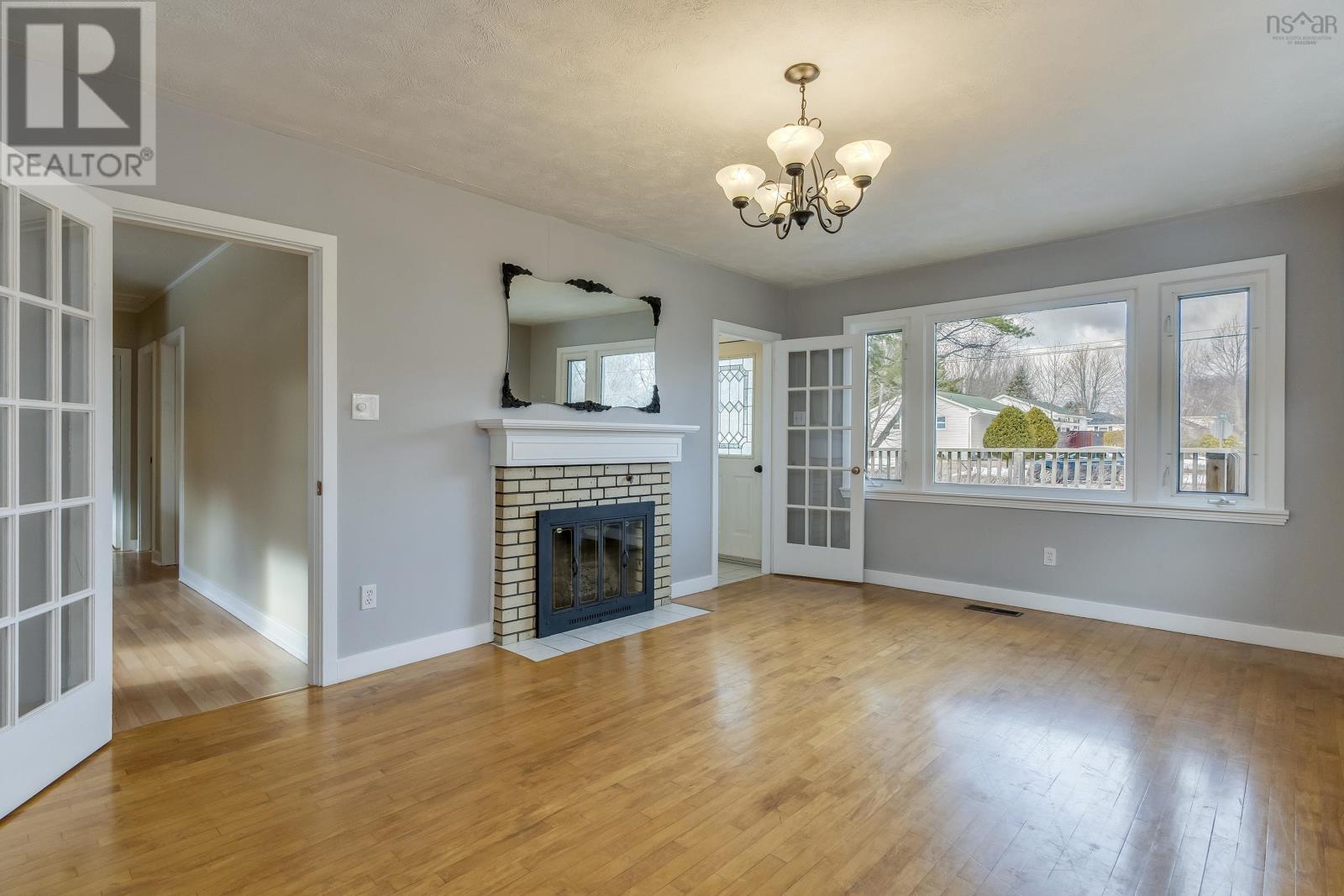 Property 6 of 29 of 516 Windsor Street