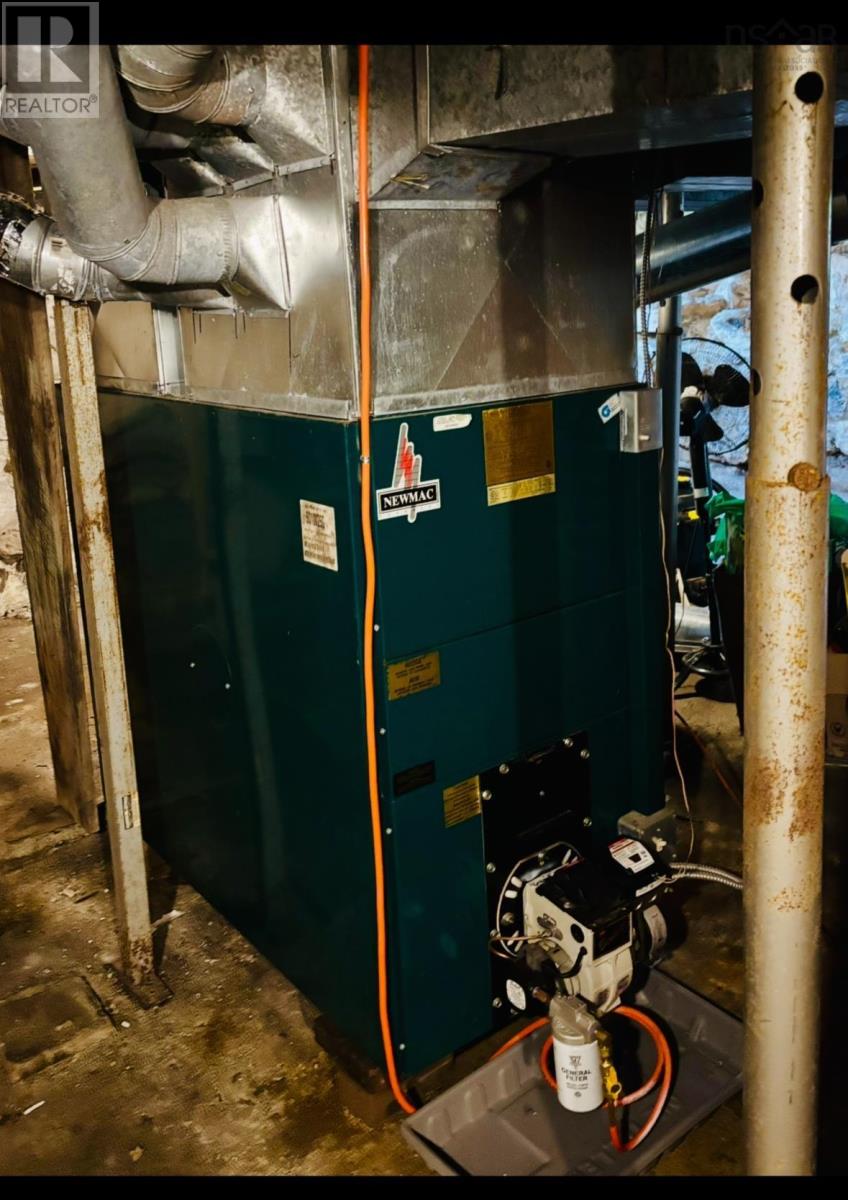 Property 19 of 20 of 13510 HWY 6