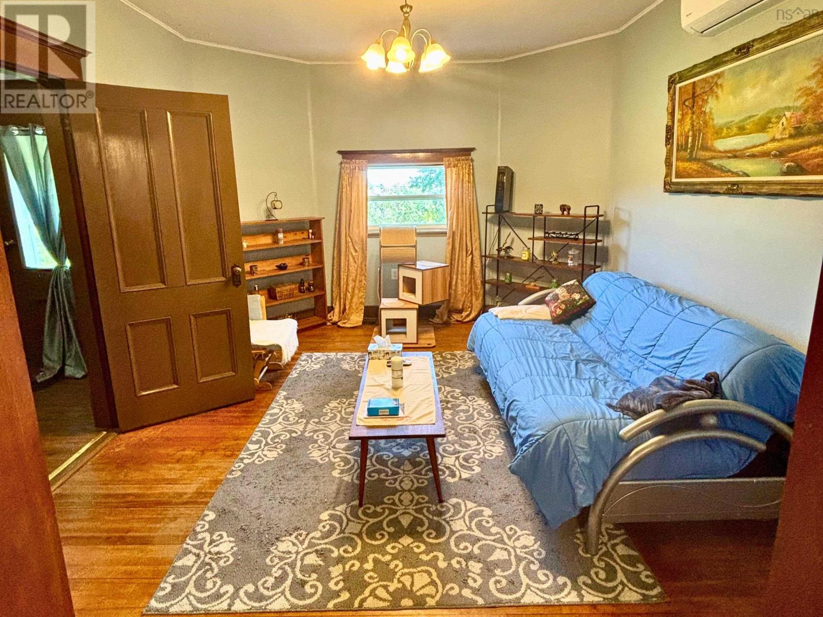 Property 9 of 20 of 13510 HWY 6