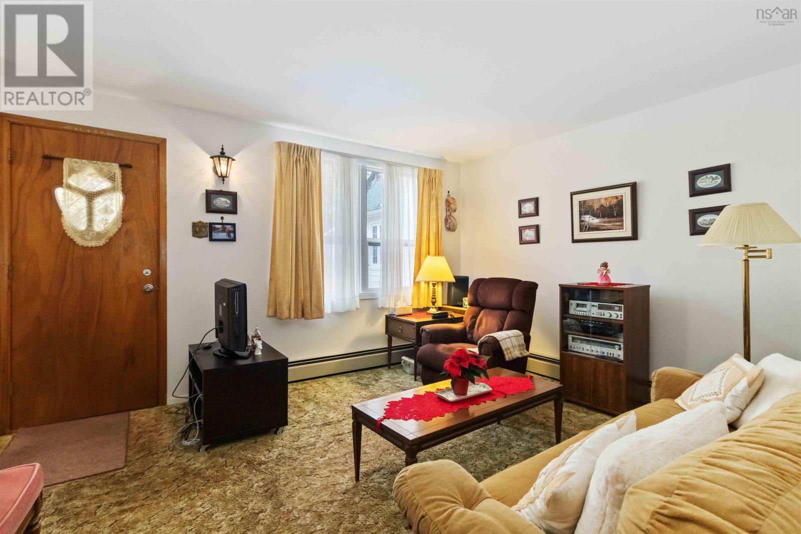 Property 2 of 47 of 2944 Connolly Street