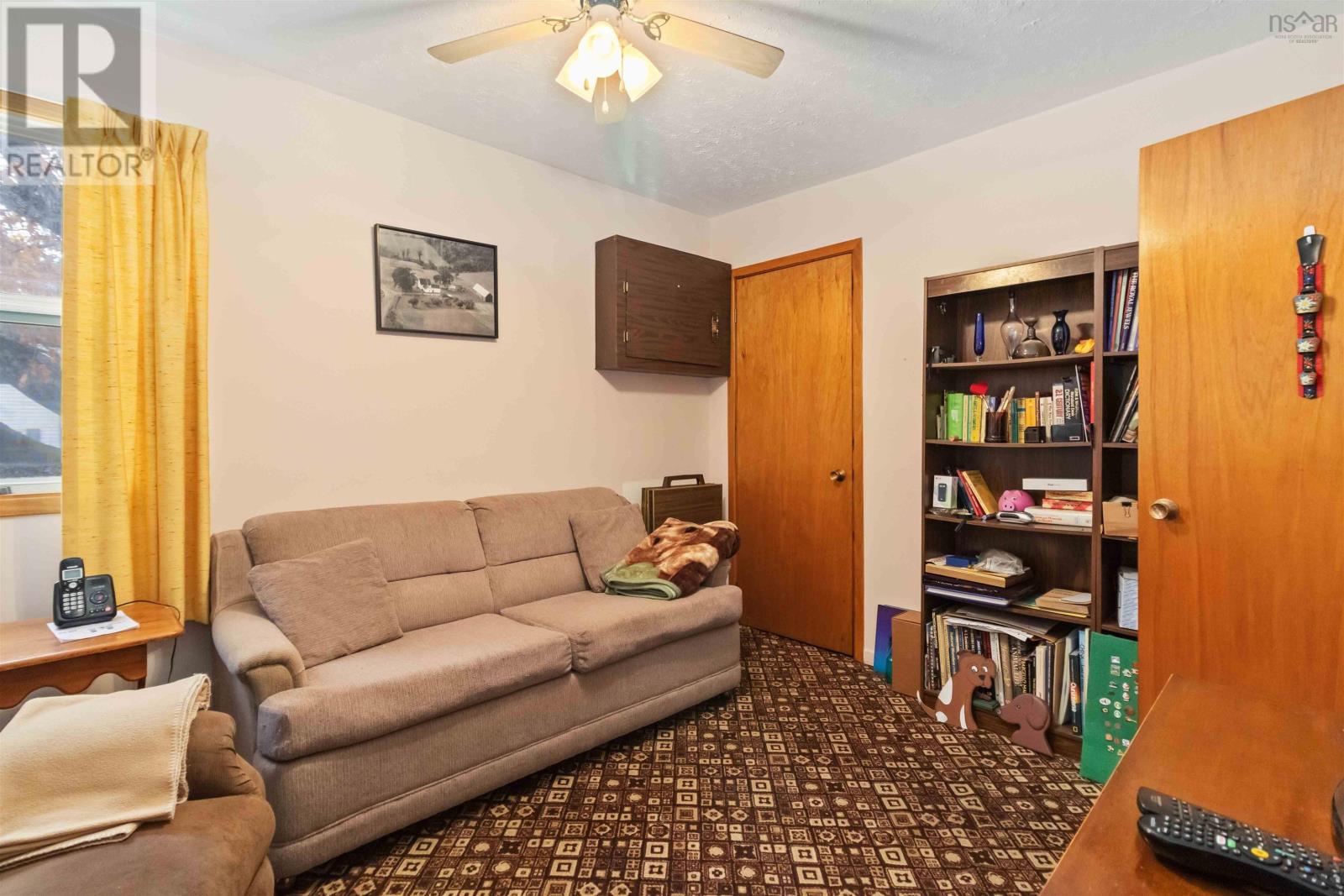 Property 20 of 47 of 2944 Connolly Street