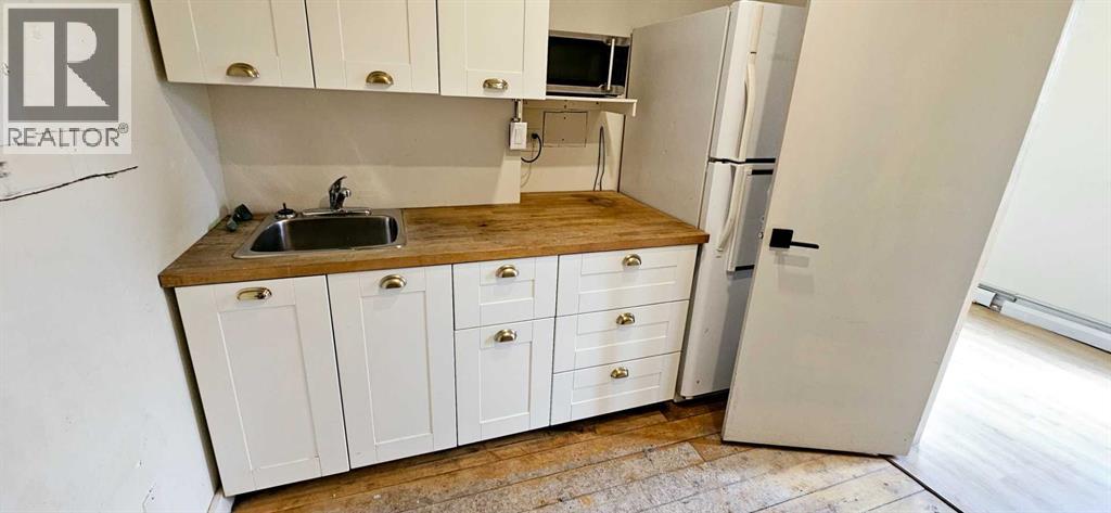 Retail for Sale in   Parkdale Crescent NW Parkdale Calgary 