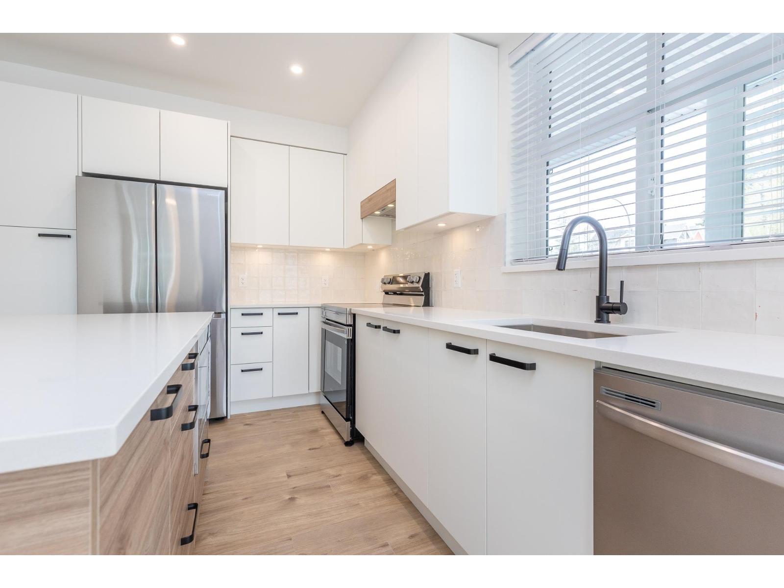 112 33920 BEST AVENUE, Mission