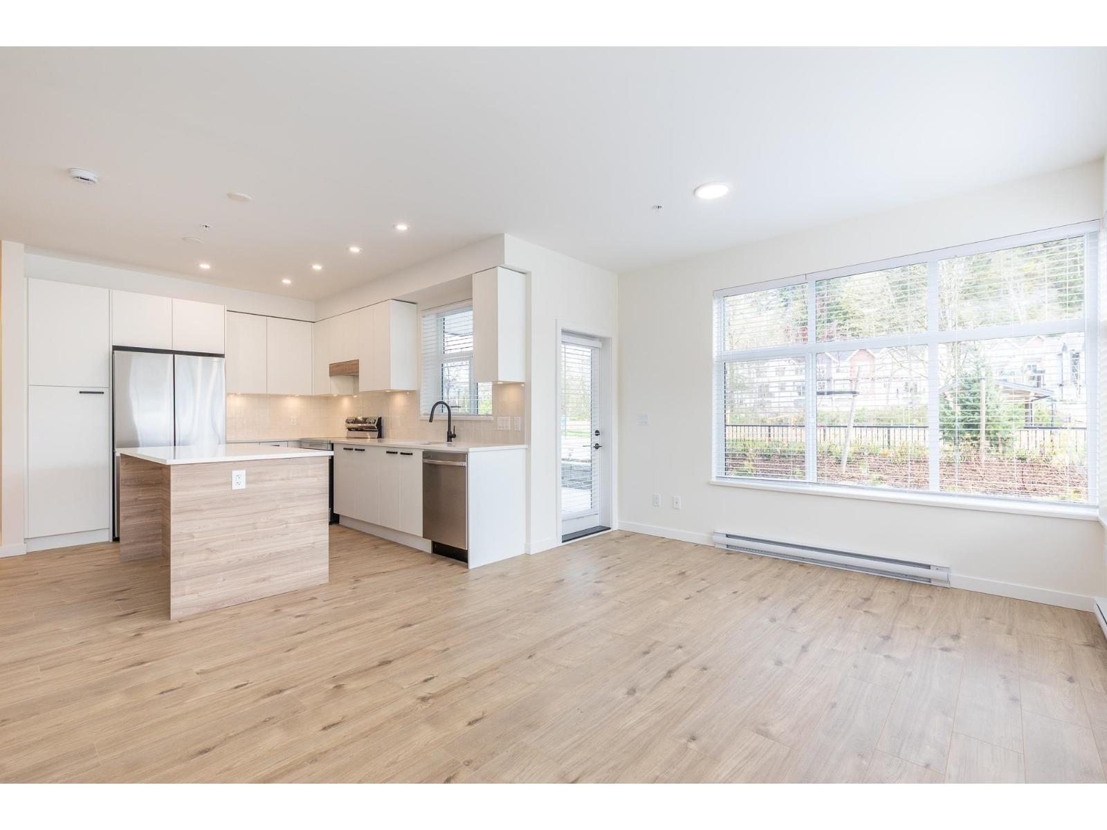 112 33920 BEST AVENUE, Mission