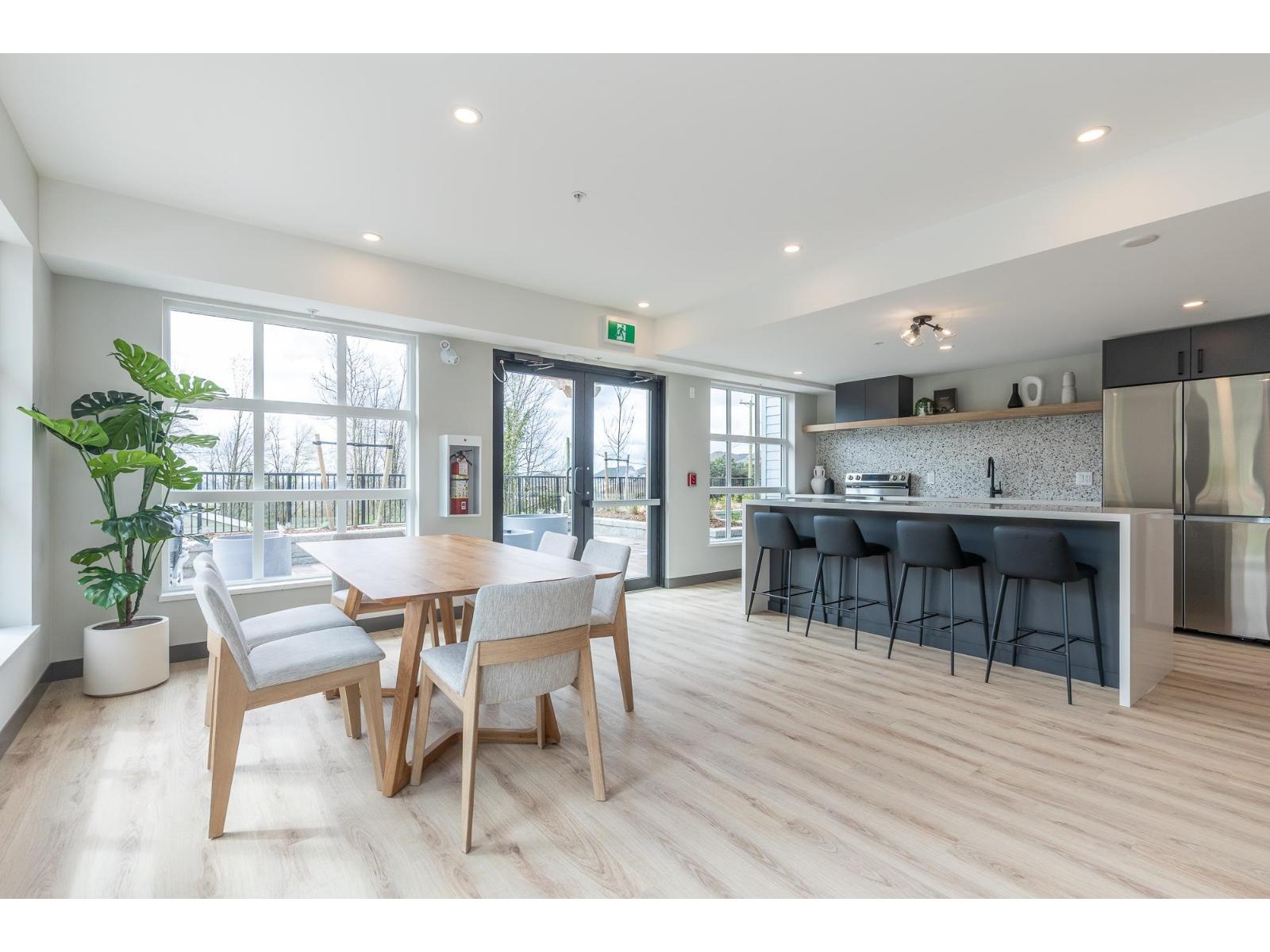 112 33920 BEST AVENUE, Mission