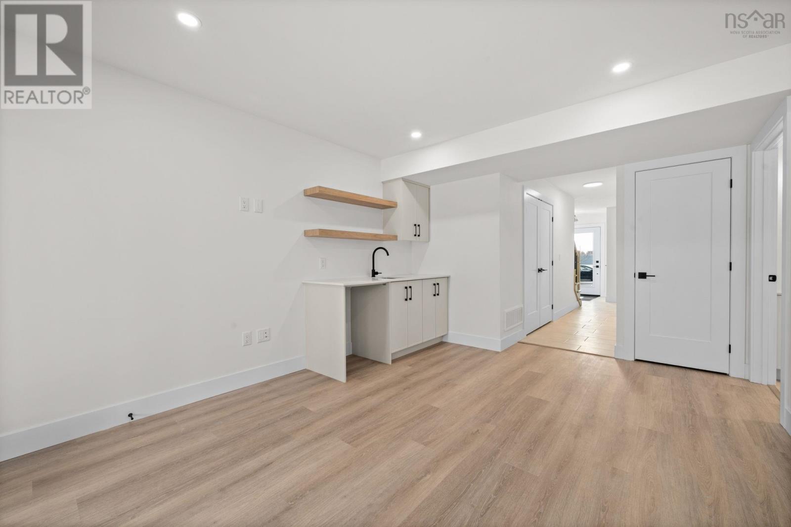 Property 37 of 48 of E 140 Stephs Street