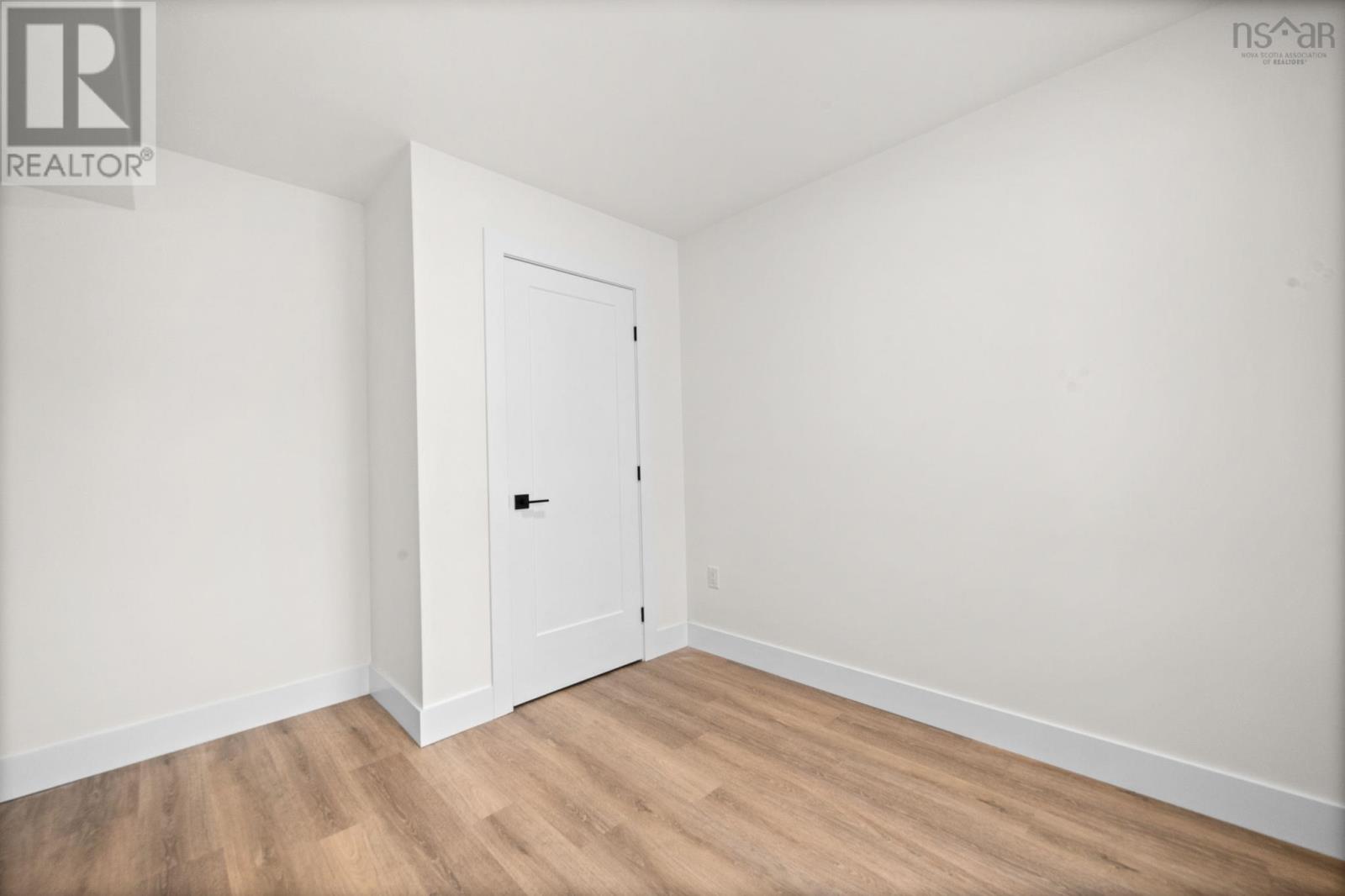 Property 39 of 48 of E 140 Stephs Street