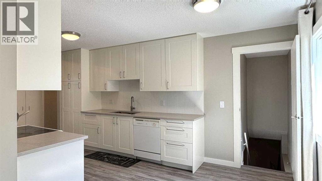 Single Family House Bungalow for Sale in  Sunhurst Court SE Sundance Calgary 