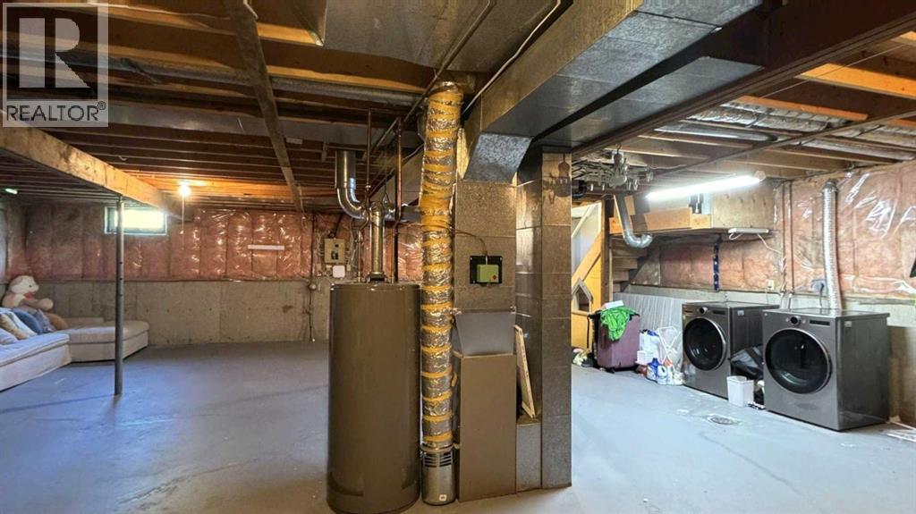 Single Family House Bungalow for Sale in  Sunhurst Court SE Sundance Calgary 