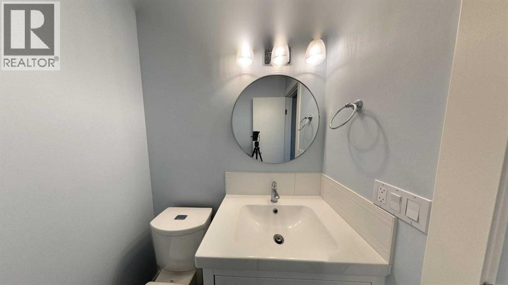 Single Family House Bungalow for Sale in  Sunhurst Court SE Sundance Calgary 