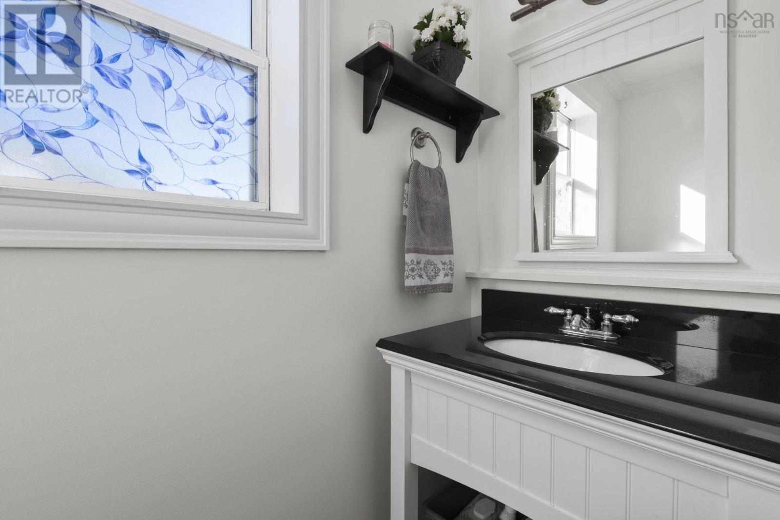 Property 12 of 34 of 11 Melrose Crescent