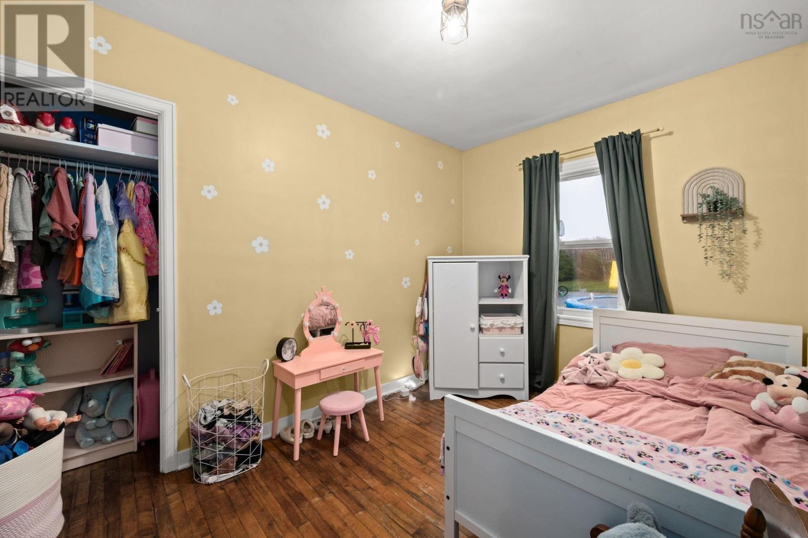 Property 10 of 22 of 13935 Highway 1