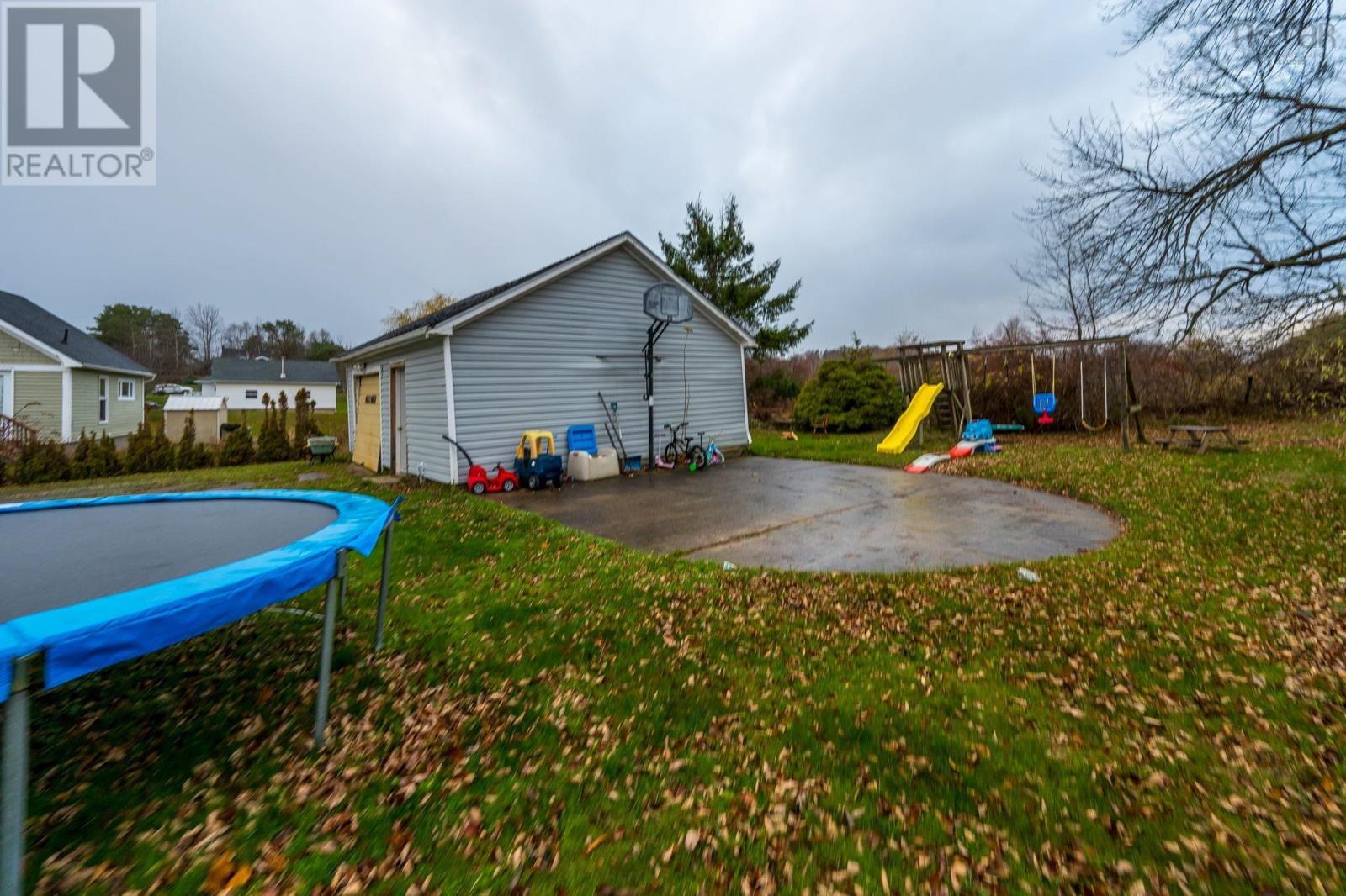 Property 21 of 22 of 13935 Highway 1