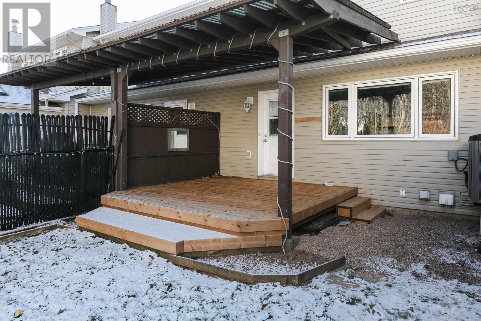 Property 35 of 49 of 20 Russell Lake Drive