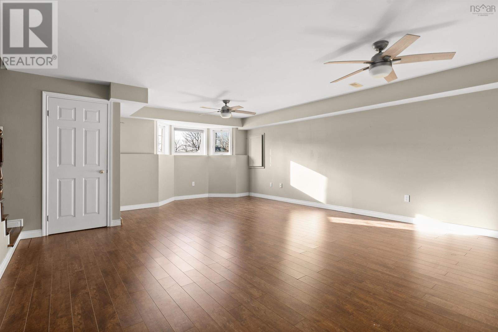 Property 23 of 49 of 20 Russell Lake Drive