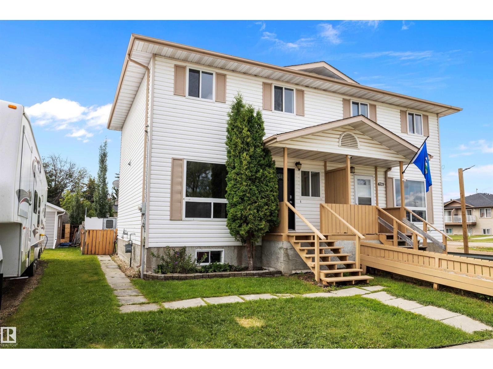 4719 49 AV - Photo 2 of 52, Calmar, Alberta