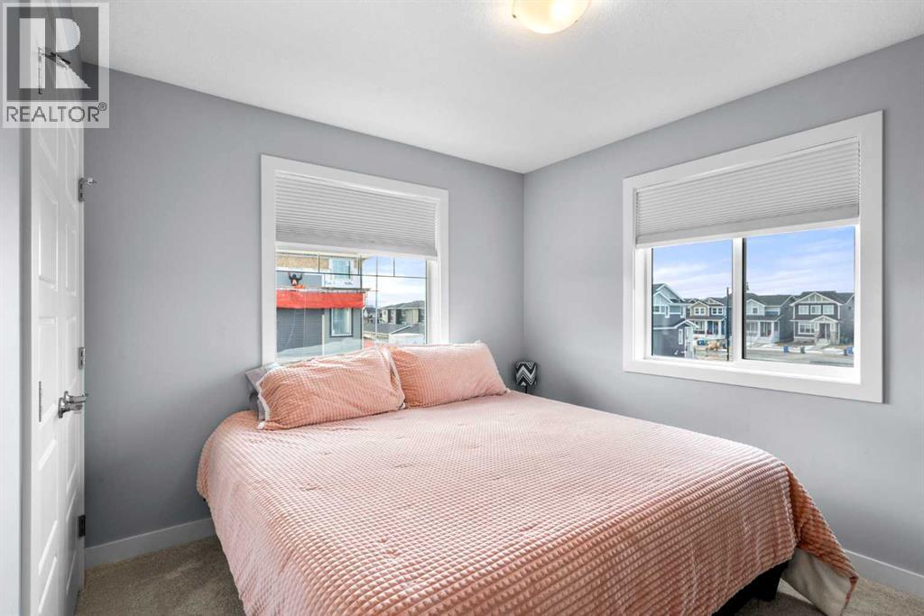 3 Sundown Manor, Cochrane