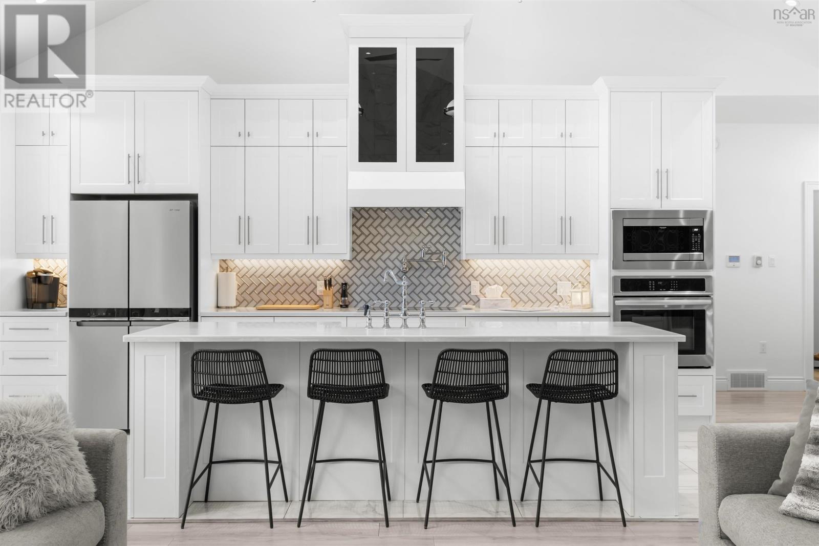 Property 12 of 49 of 3224 203 Highway