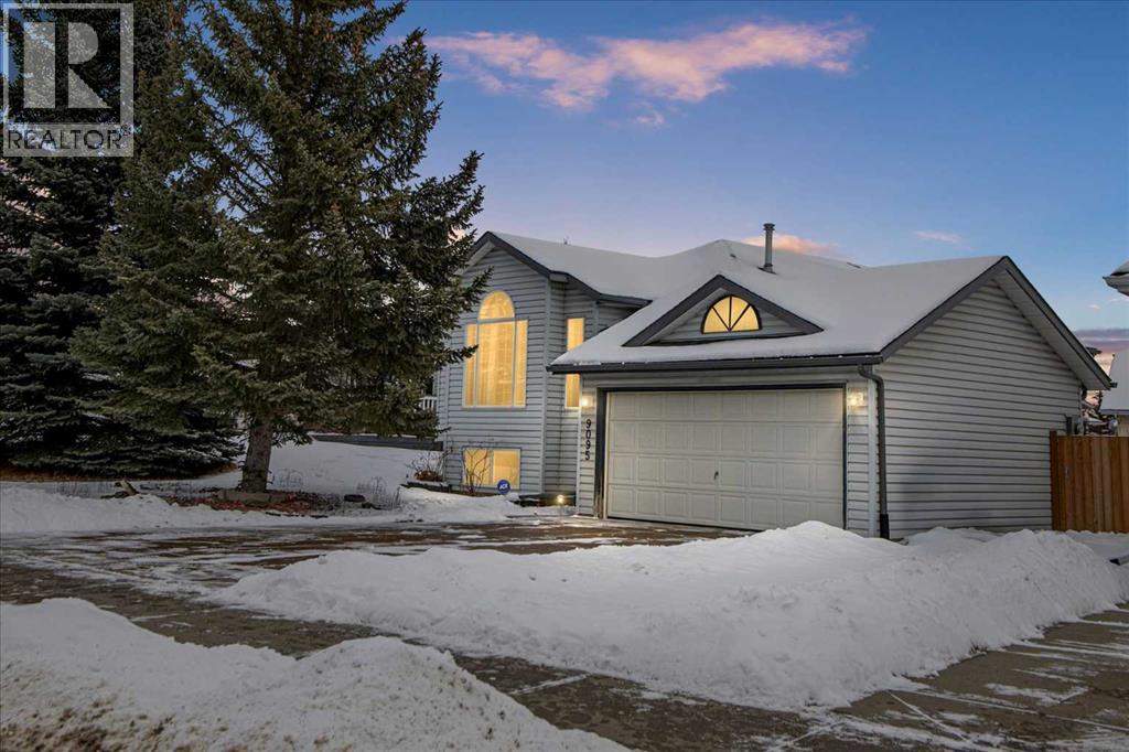 9095 Scurfield Drive NW, Calgary, Alberta