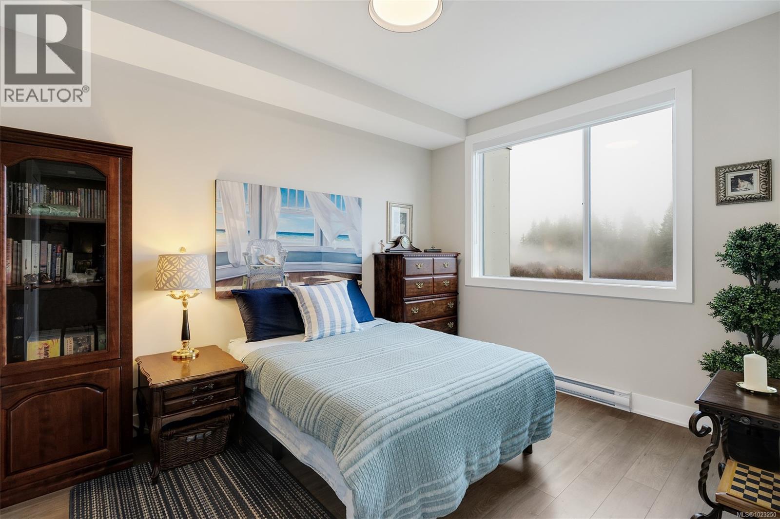 211 1361 Goldstream Ave, Langford