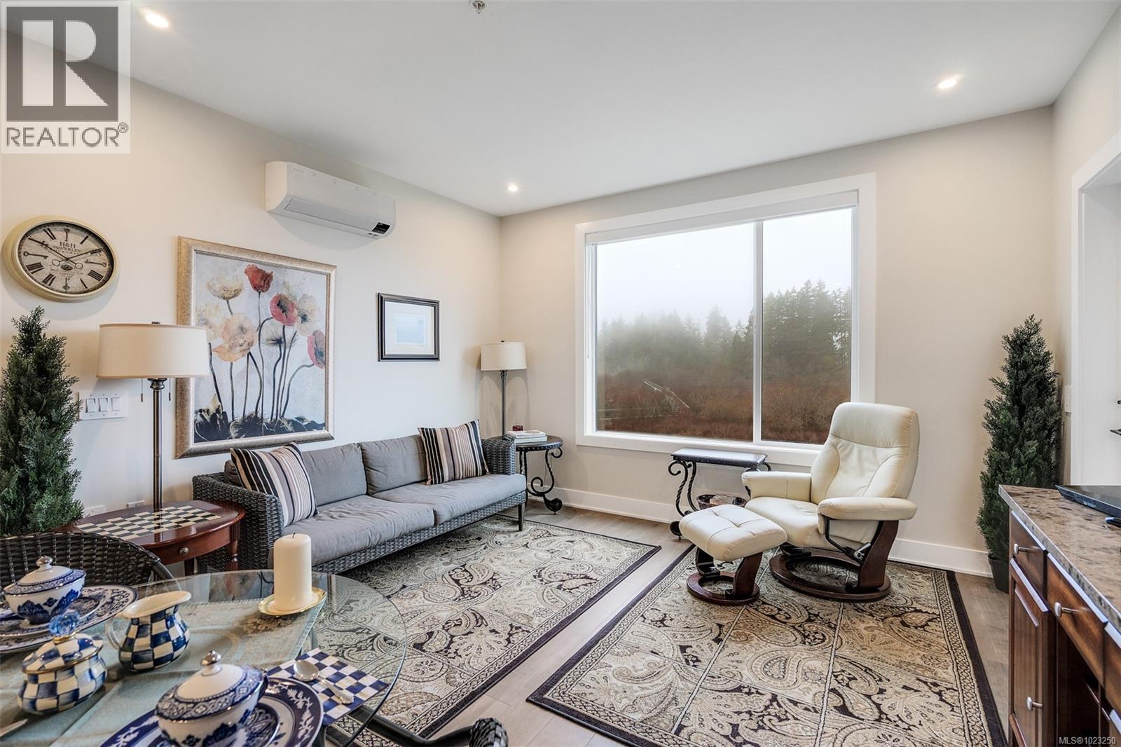 211 1361 Goldstream Ave, Langford