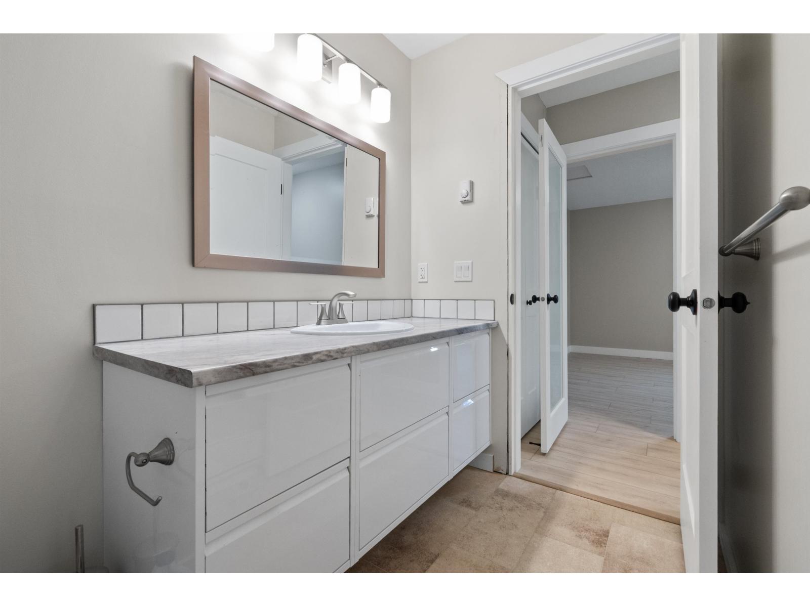 301 9175 EDWARD STREET, Chilliwack Proper West, Chilliwack