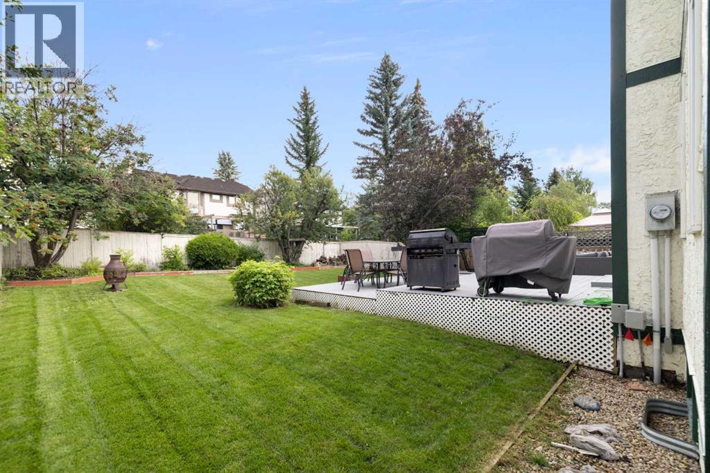 Single Family House for Sale in  Woodfield Road SW Woodbine Calgary 