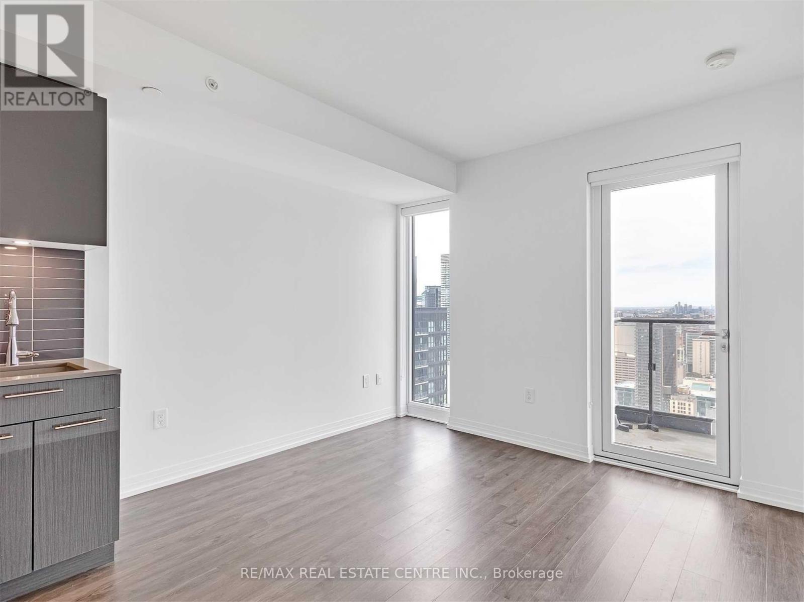 #4709 251 JARVIS STREET - 7