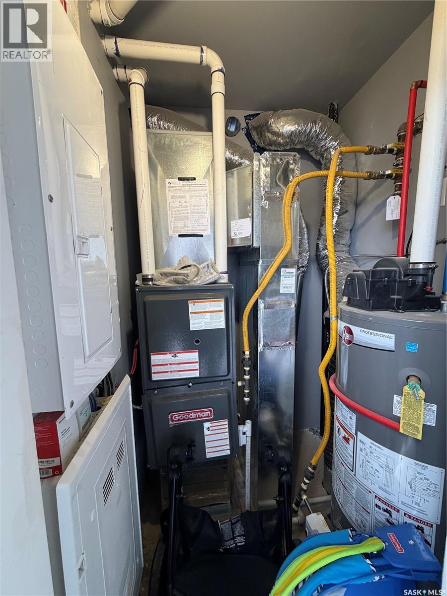 Single Family House for Sale in   Akhtar BEND Saskatoon 