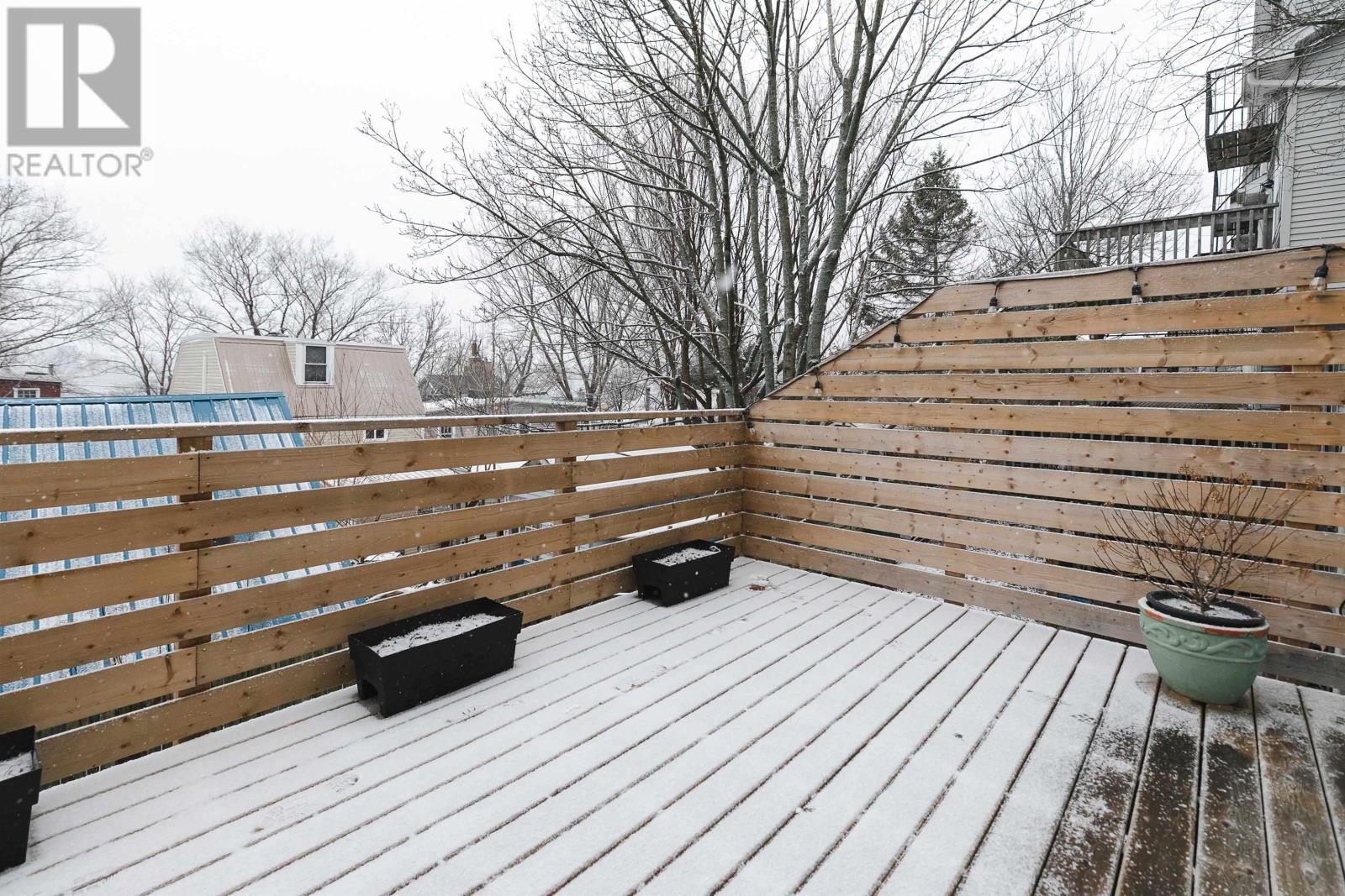 Property 33 of 44 of 79 Windmill Road