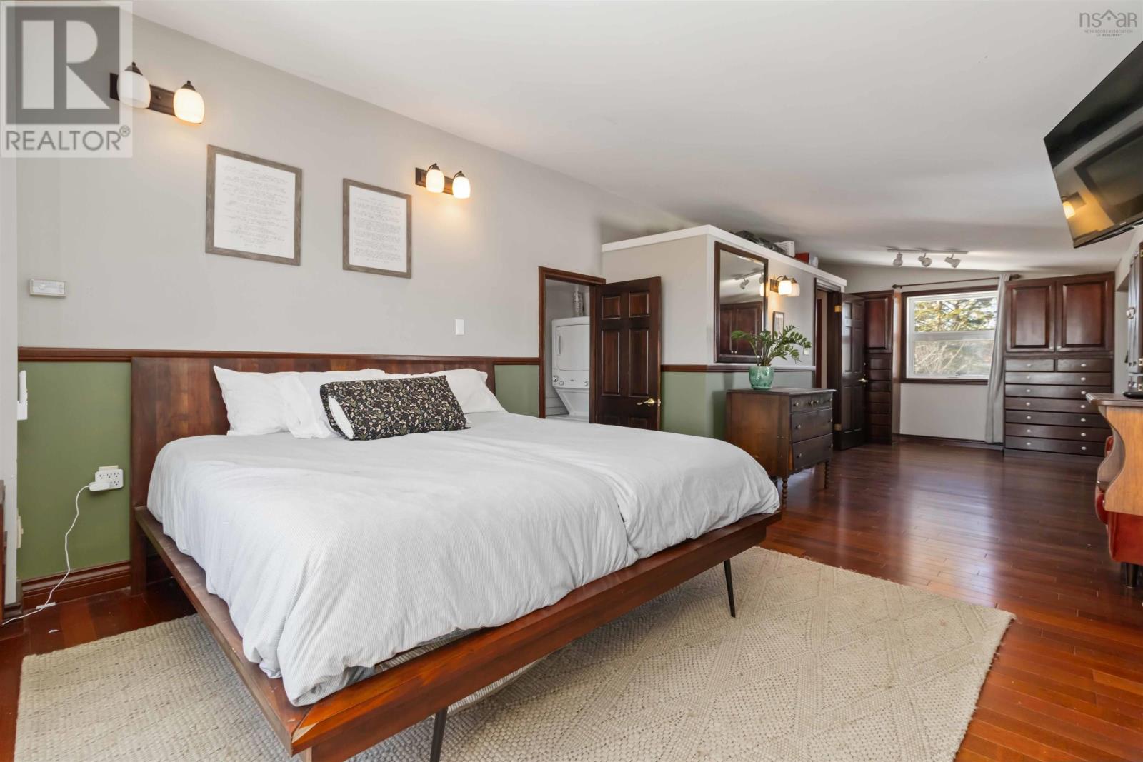 Property 28 of 49 of 204 Conrad Road