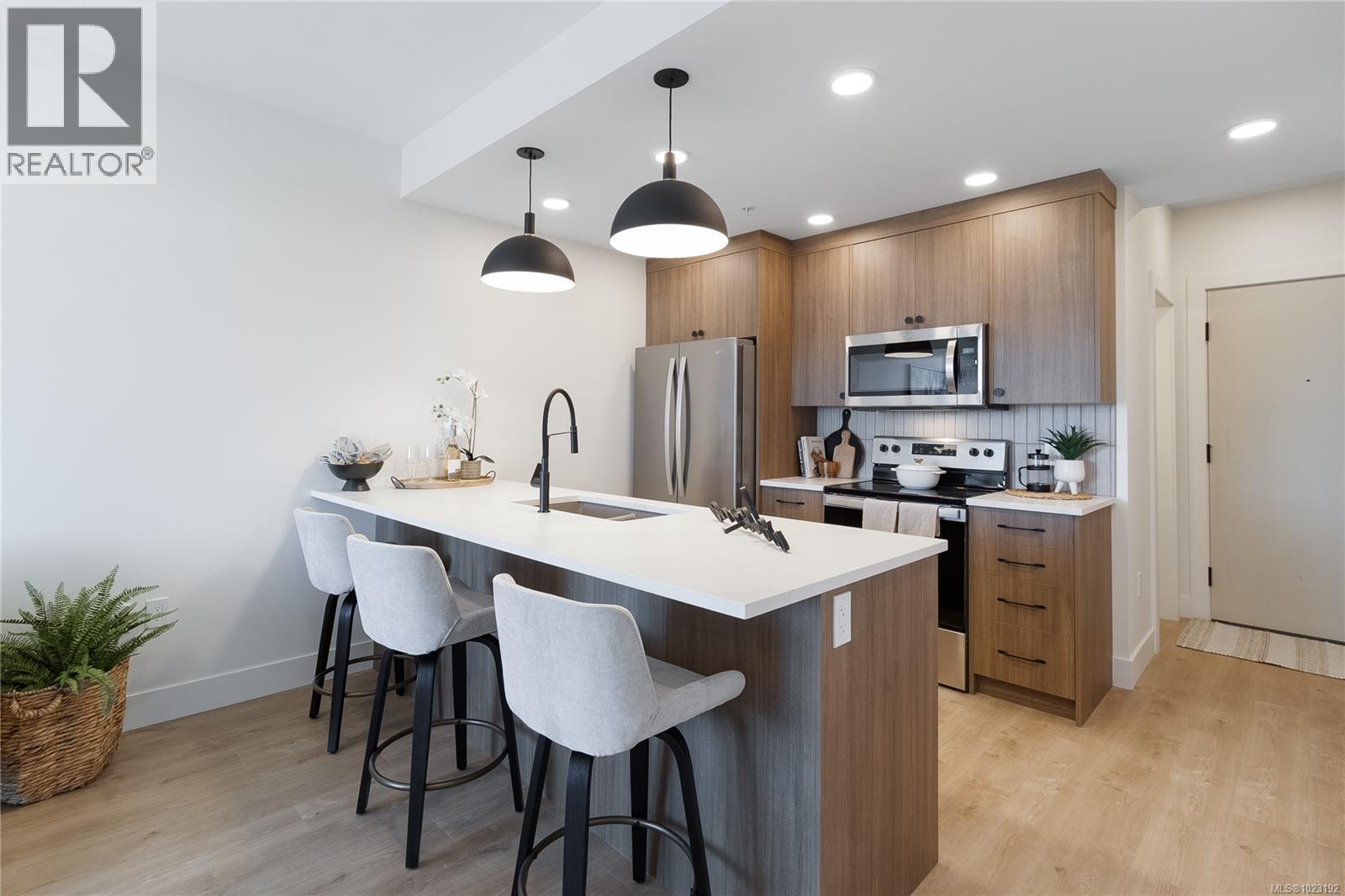 #103 201 Dogwood Dr - 9